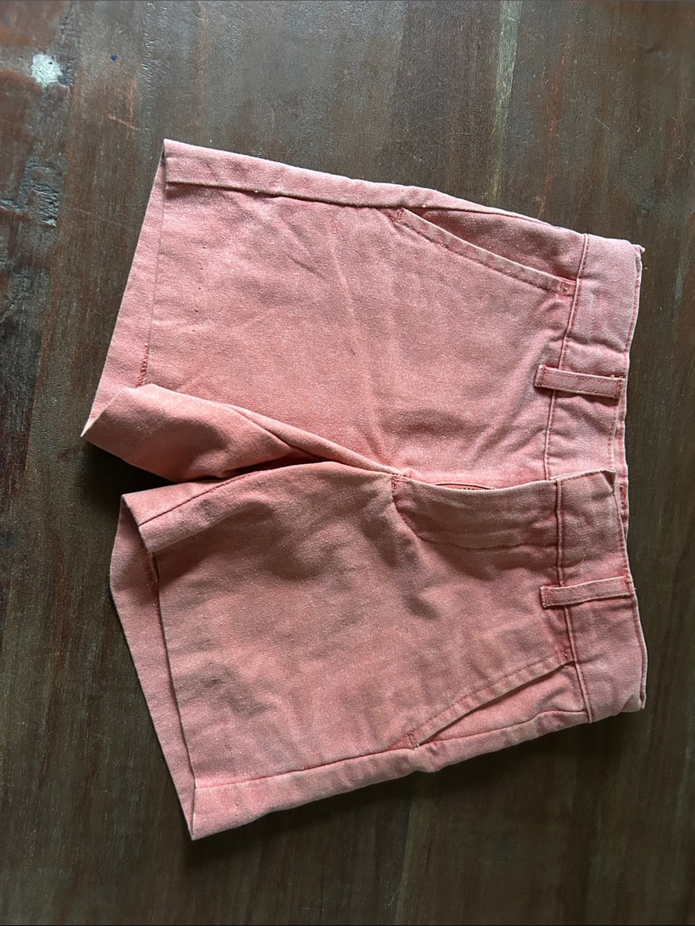 2T Nantucket Red shorts